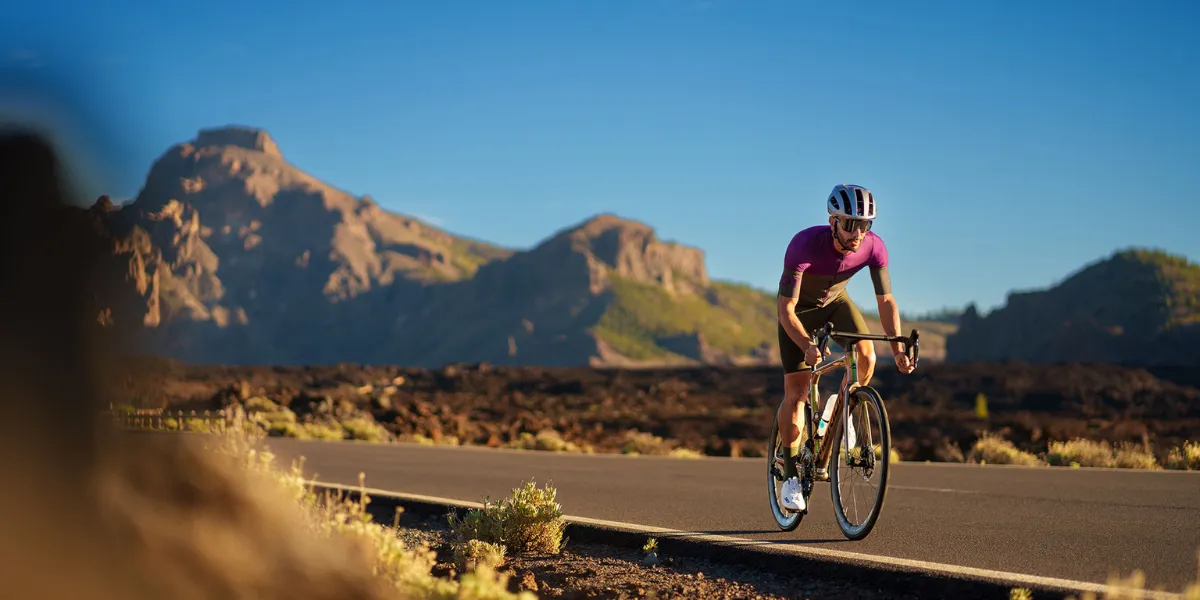 Коли варто вибрати класичний (груповий) шосейний велосипед?