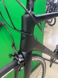 УЦЕНКА | Велосипед 28" Cannondale SUPERSIX Carbon 105 (2022) BBQ matte black 0