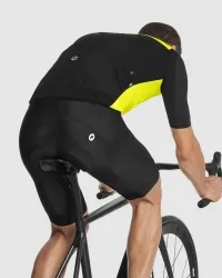 Жилетка ASSOS Mille GT Wind Vest C2 optic yellow 6