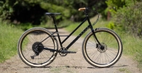 Велосипед 27.5" Marin Larkspur 2 (2024) gloss black 1