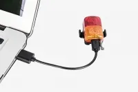 Ліхтар задній Topeak TailLux 30 USB, 30 lumens USB rechargeable tail light, Red & Yellow color 3