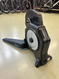 УЦЕНКА | Велотренажер Tacx Flux 2 Smart 2