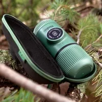Портативна еспресо-кавоварка Wacaco Nanopresso з чохлом, green 3