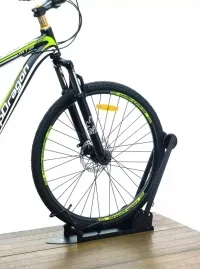 Стойка Bike Hand YC-96L для велосипедов 26"- 29" крепление на поверхность 0