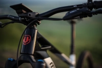 Велосипед 29-27.5" Mondraker Dune R Carbon (2024) silver 3