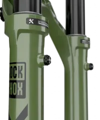 Вилка RockShox Lyrik Ultimate Charger 3 RC2 - Crown 29" Boost™ 15x110 150mm Green Alum Str Tpr 44offset DebonAir+ (includes Bolt On Fender,2 Btm Tokens, Star nut & Maxle Stealth) D1 4