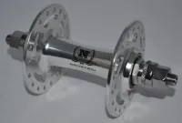 Втулка передня NOVATEC A165SBT 32H 9x140mm гайки, алюм. silver 0