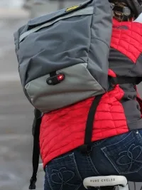 Комплект света KRYPTONITE AVENUE F-65 / R-30 (65 / 30 lm) 11
