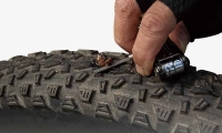 Мультитул Topeak Tubi 11 Combo, Tubi 11 tubeless tire repair tool with Tubi Plugbox and repair plugs, w/tool bag 4