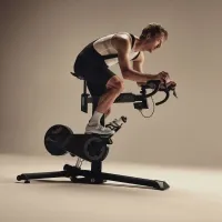 Велотренажер Wahoo KICKR Bike Pro 16