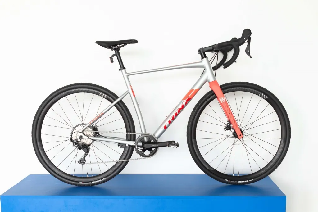 Велосипед 28" Trinx GTR 2.0 (2021) сіро-червоний матовий