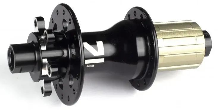 Втулка задняя NOVATEC D792SB X12 A4A 11S 32H 12x142mm, алюм. black Втулка задняя NOVATEC D792SB X12 A4A 11S 32H 12x142mm, алюм. black