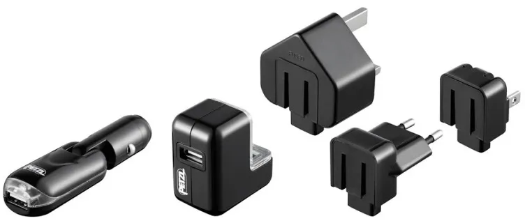 Зарядний пристрій Petzl CORE USB/US/GB/12V