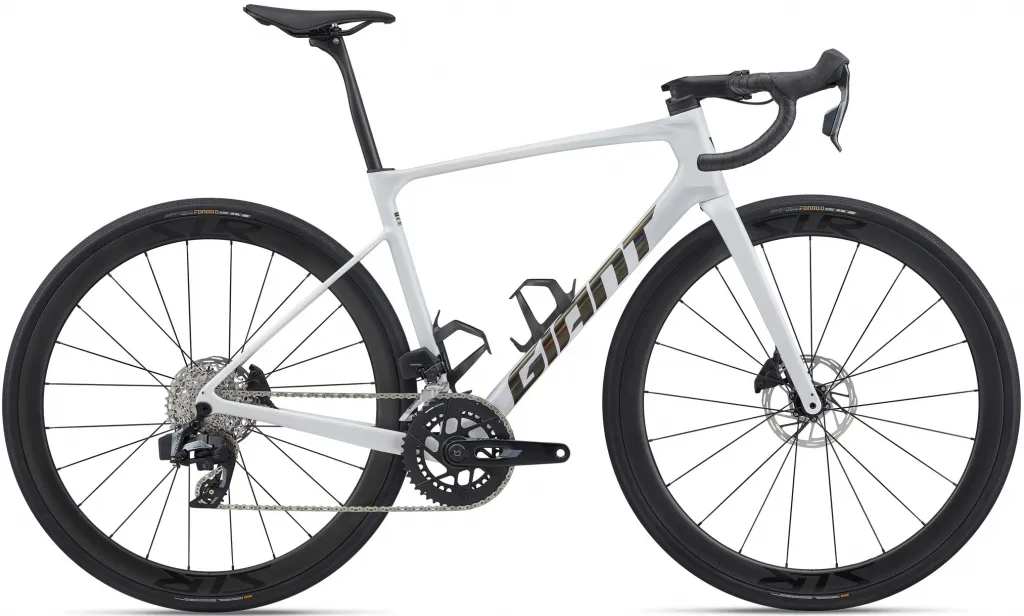 Велосипед 28" Giant Defy Advanced Pro 1 (2026) white