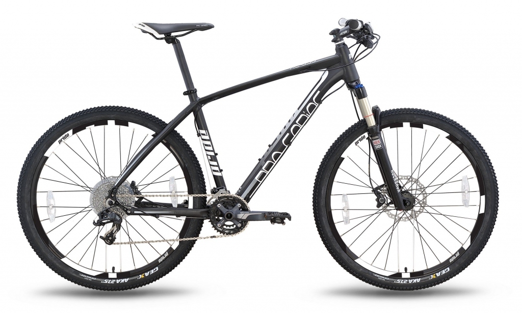 Велосипед PRIDE XC-650 PRO 2.0 2016 черно-белый матовый Велосипед PRIDE XC-650 PRO 2.0 2016 черно-белый матовый