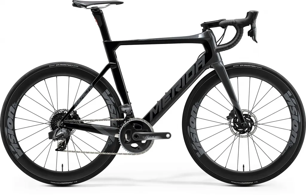 Велосипед 28" Merida REACTO DISC FORCE-EDITION glossy black / gilttery silver Велосипед 28" Merida REACTO DISC FORCE-EDITION glossy black / gilttery silver