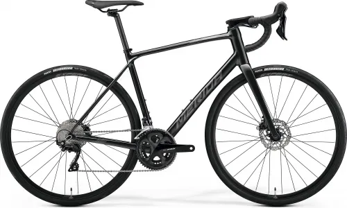 Велосипед 28 Merida SCULTURA ENDURANCE 400 (2023) silk black/dark silver